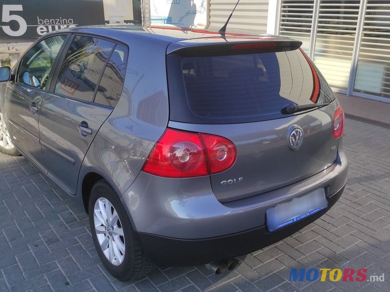 2007' Volkswagen Golf photo #4