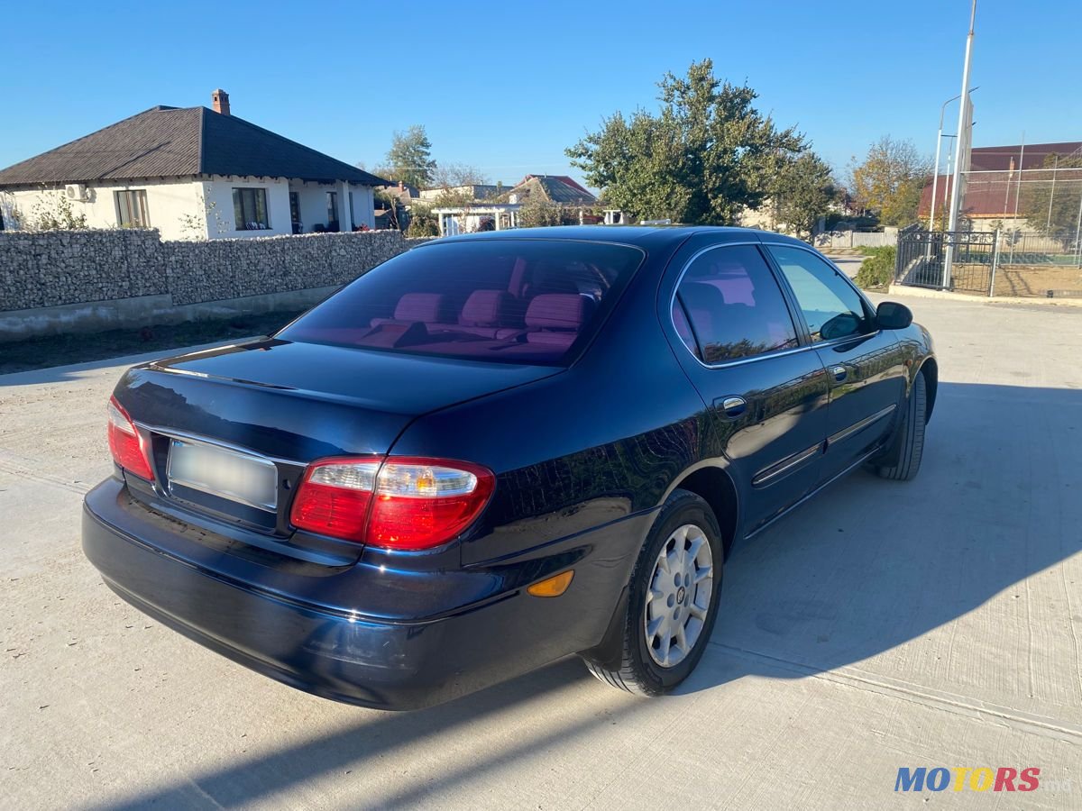 2000' Nissan Maxima photo #2