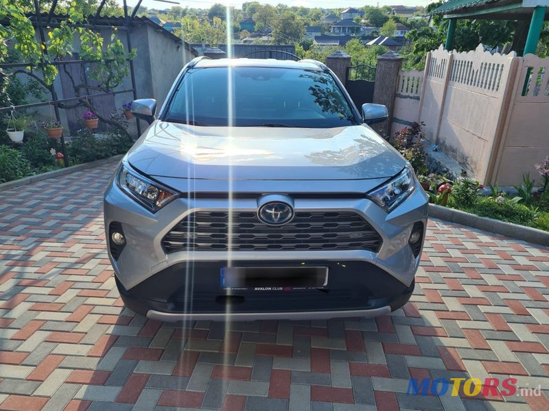 2021' Toyota RAV4 photo #2