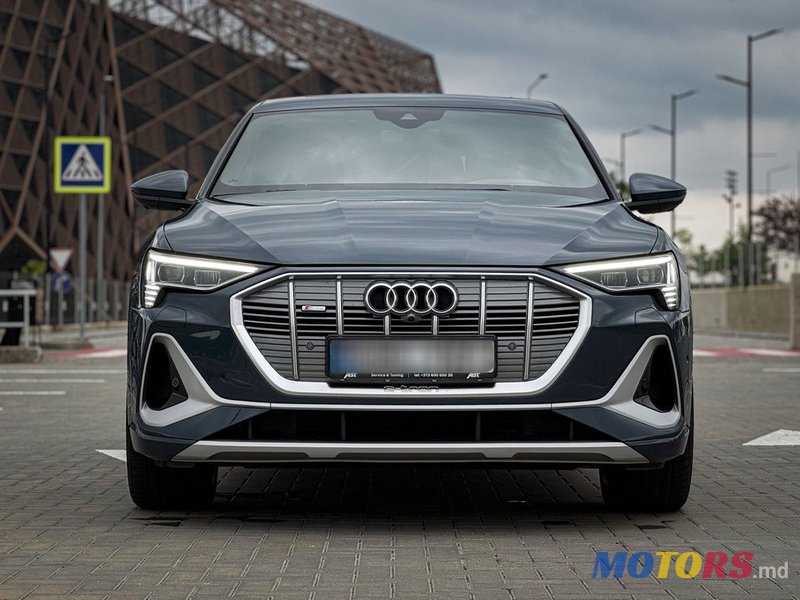 2020' Audi e-tron Sportback photo #1