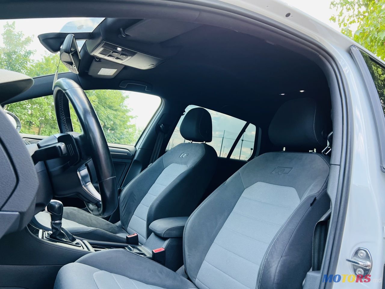 2013' Volkswagen Golf photo #6