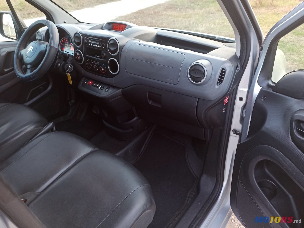 2013' Citroen Berlingo photo #5