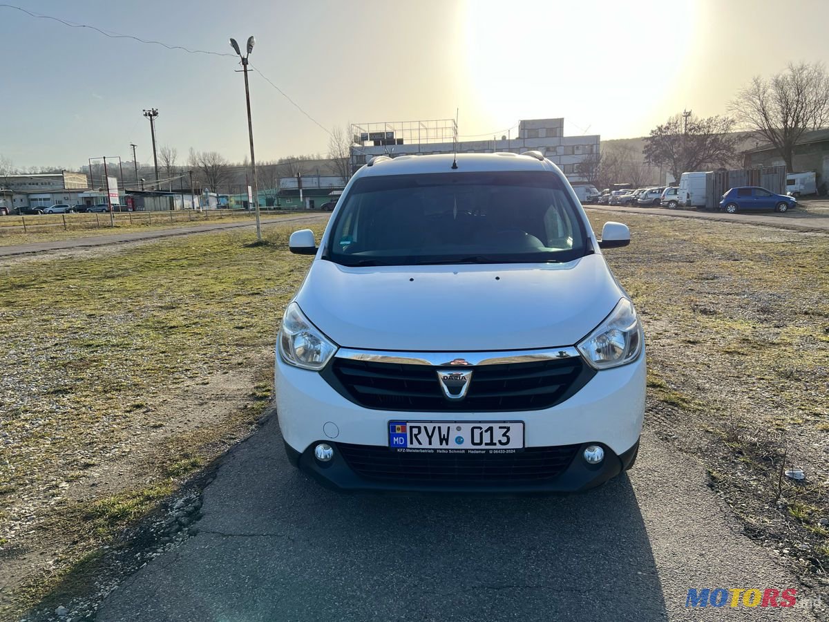 2012' Dacia Lodgy photo #5