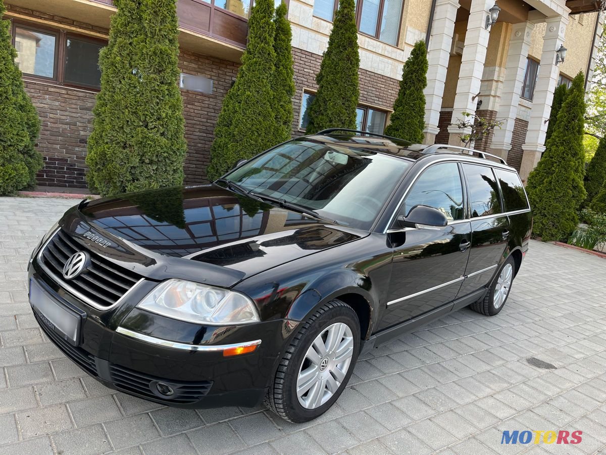 2005' Volkswagen Passat photo #1