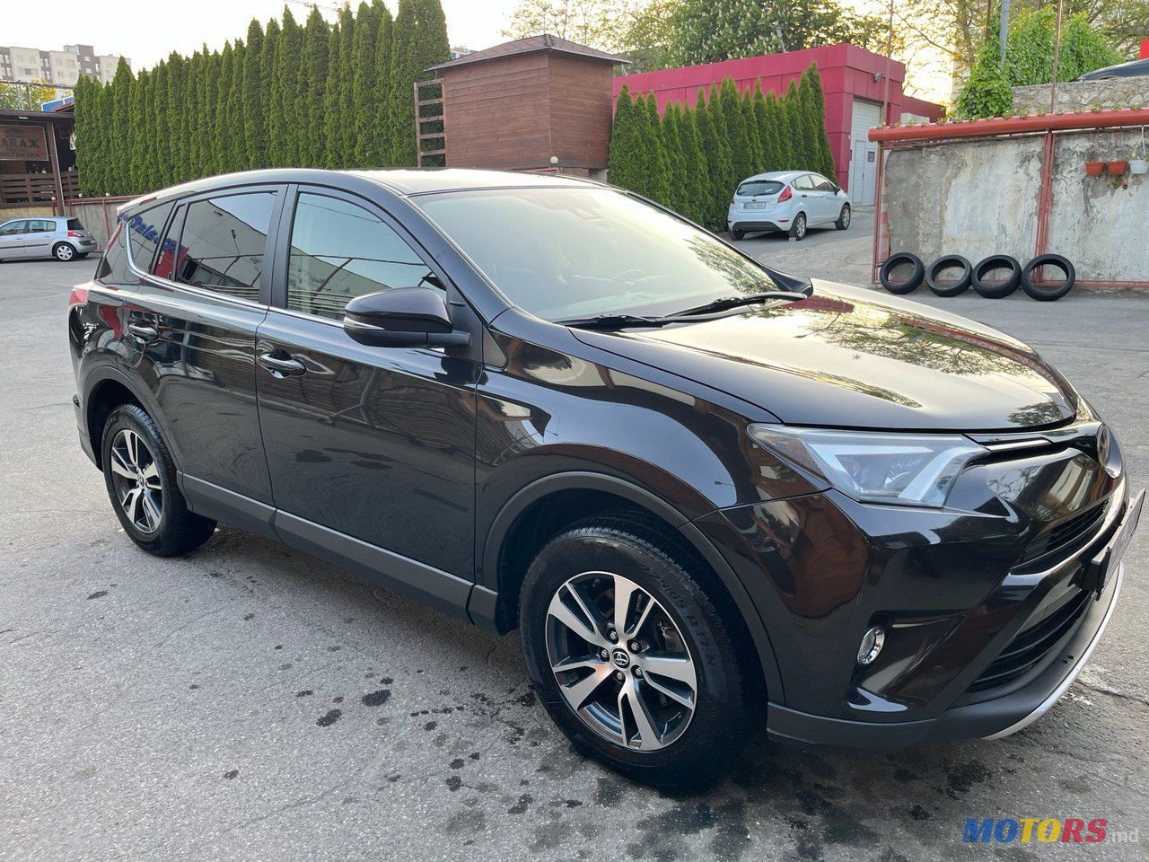 2016' Toyota RAV4 photo #3