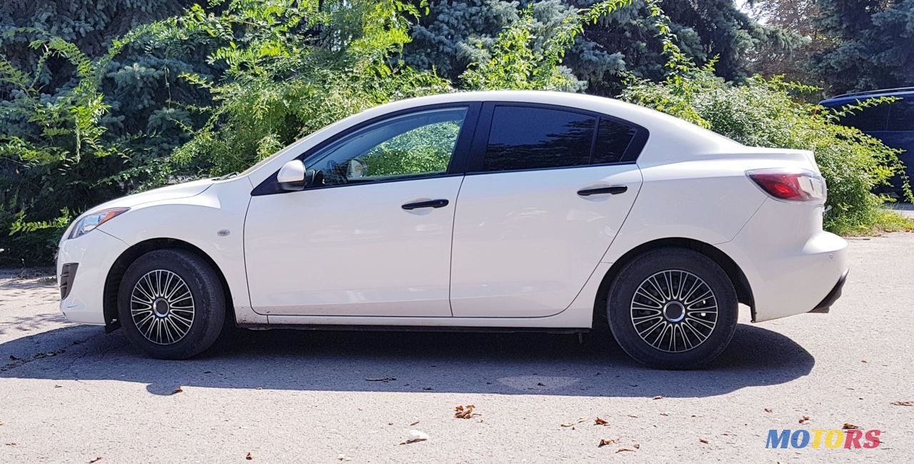 2011' Mazda 3 photo #4