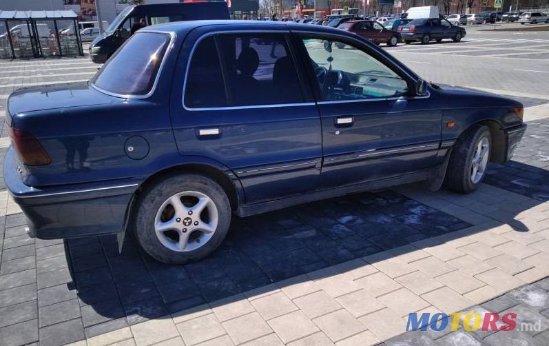1992' Mitsubishi Lancer photo #4