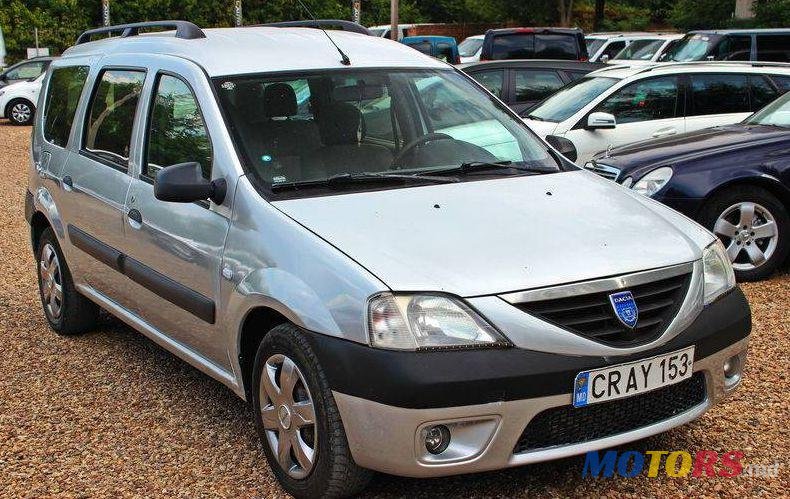 2007' Dacia Logan Mcv photo #1