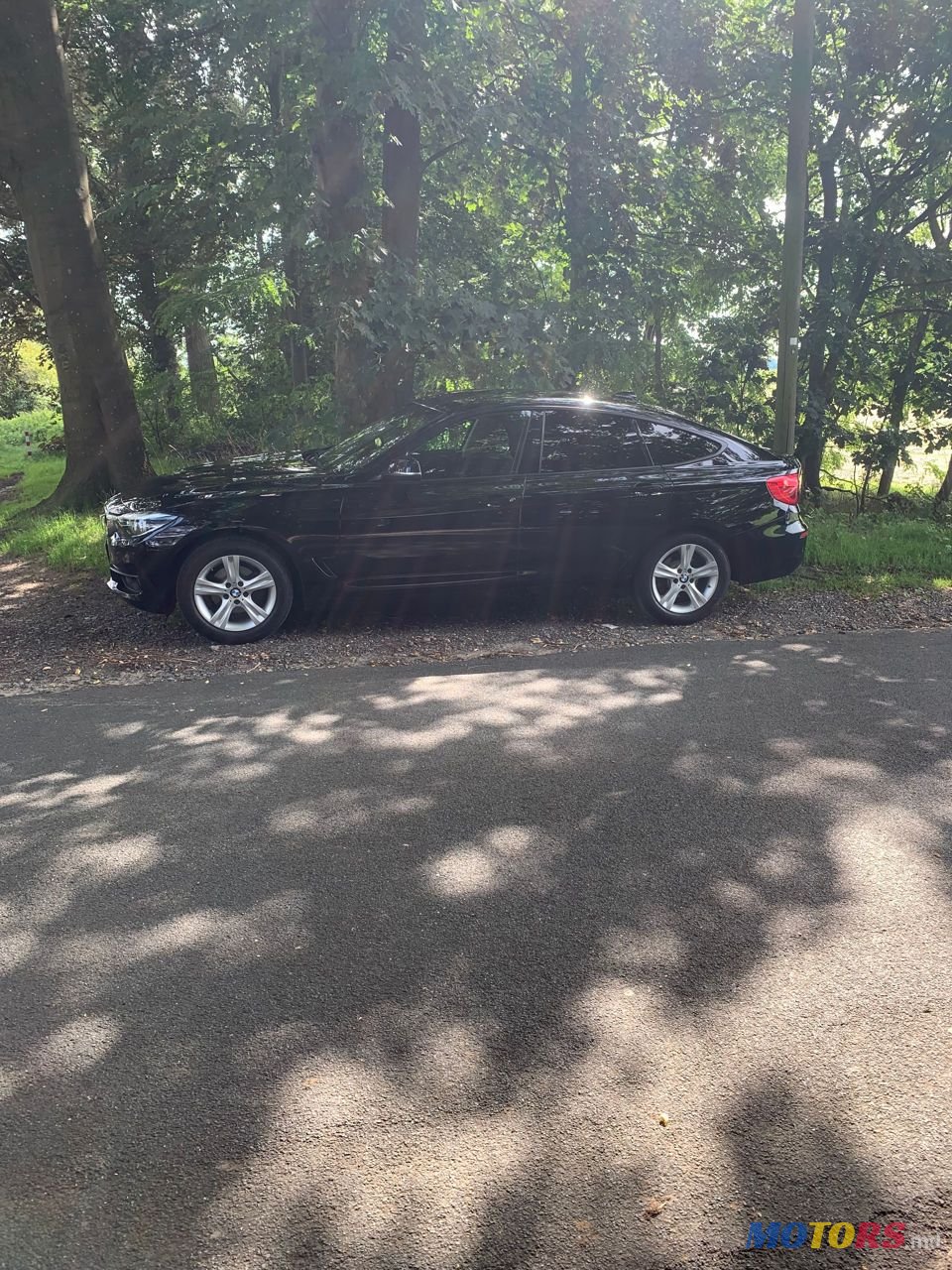 2016' BMW 3 Series Gran Turismo photo #3