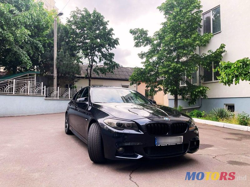 2013' BMW 5 Series photo #4