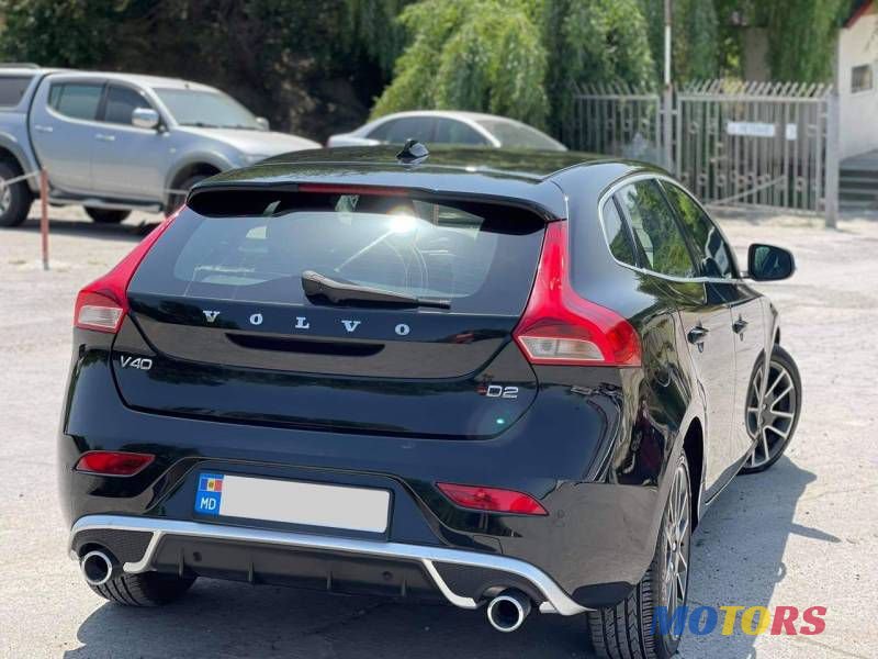 2015' Volvo V40 photo #5