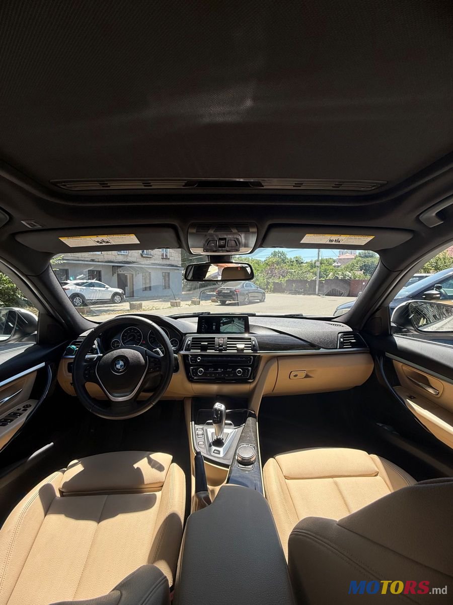 2017' BMW 3 Series photo #5