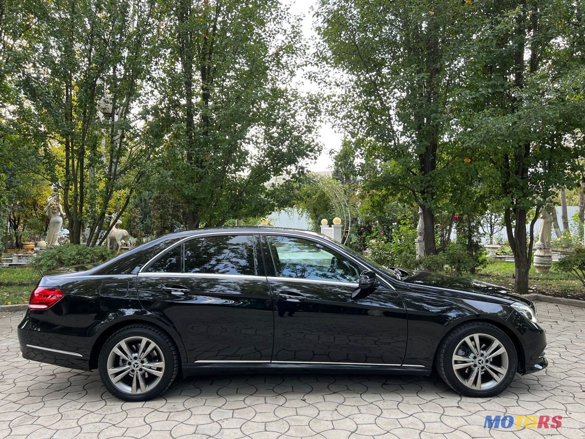 2015' Mercedes-Benz E Класс photo #1