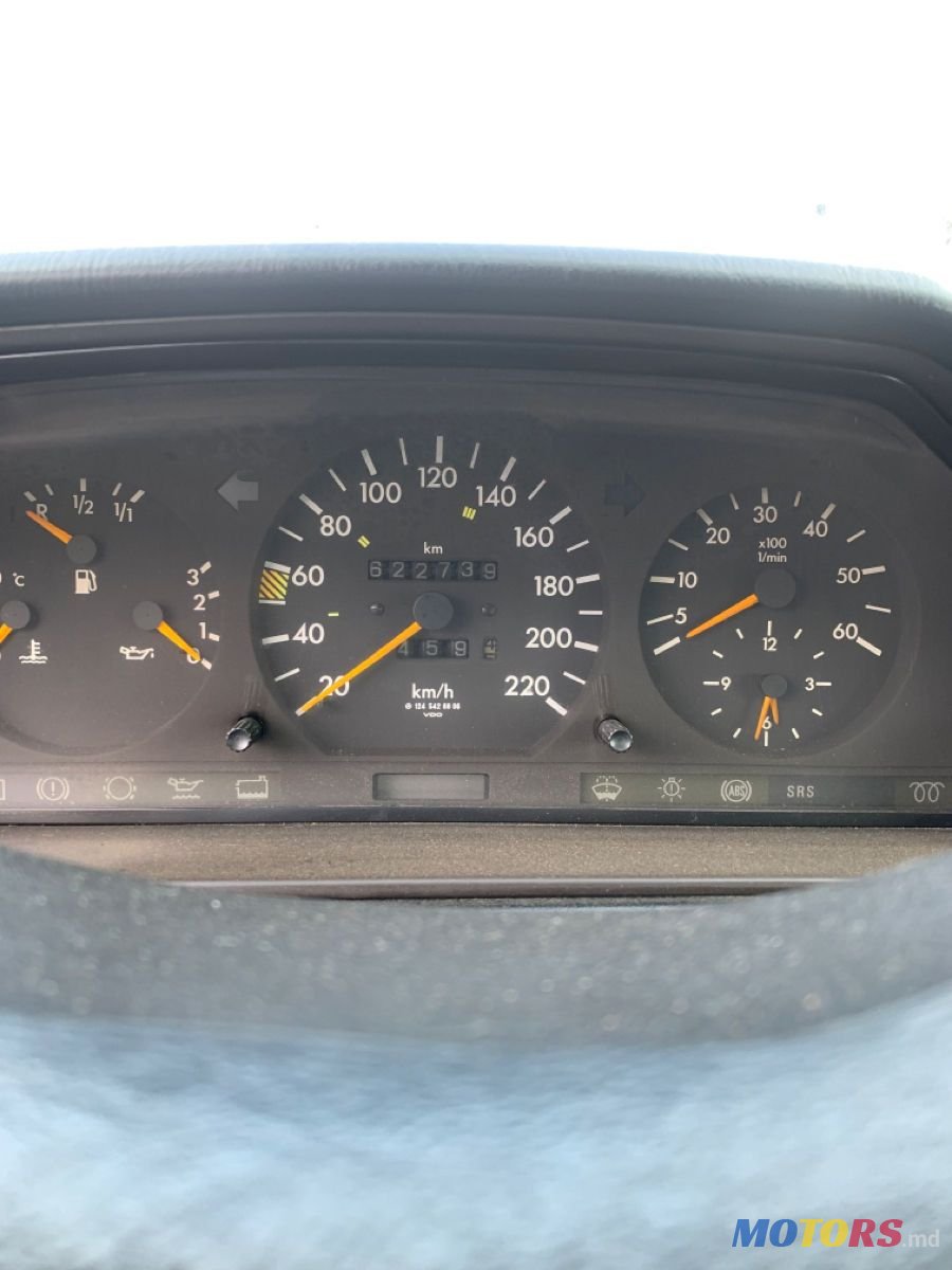 1994' Mercedes-Benz W124 photo #5