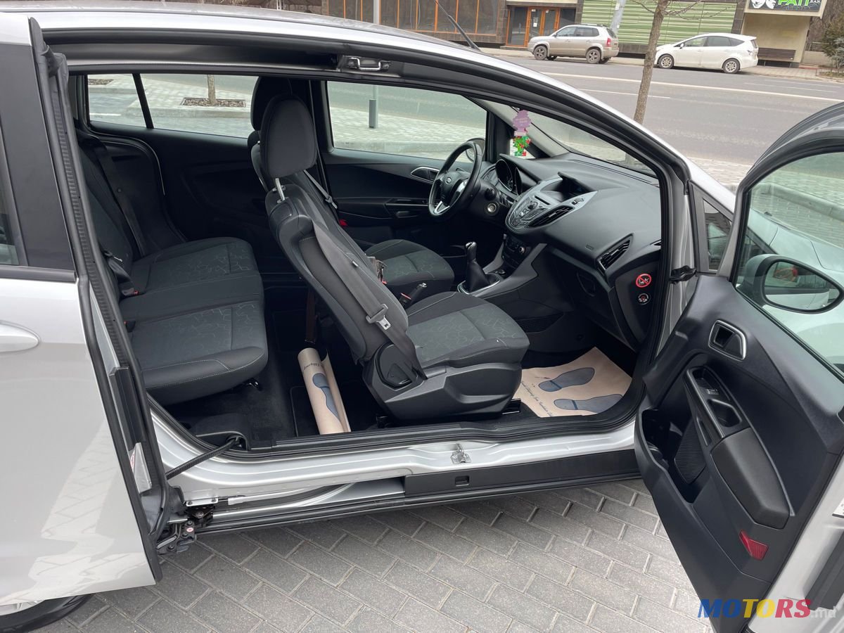 2013' Ford B-MAX photo #5