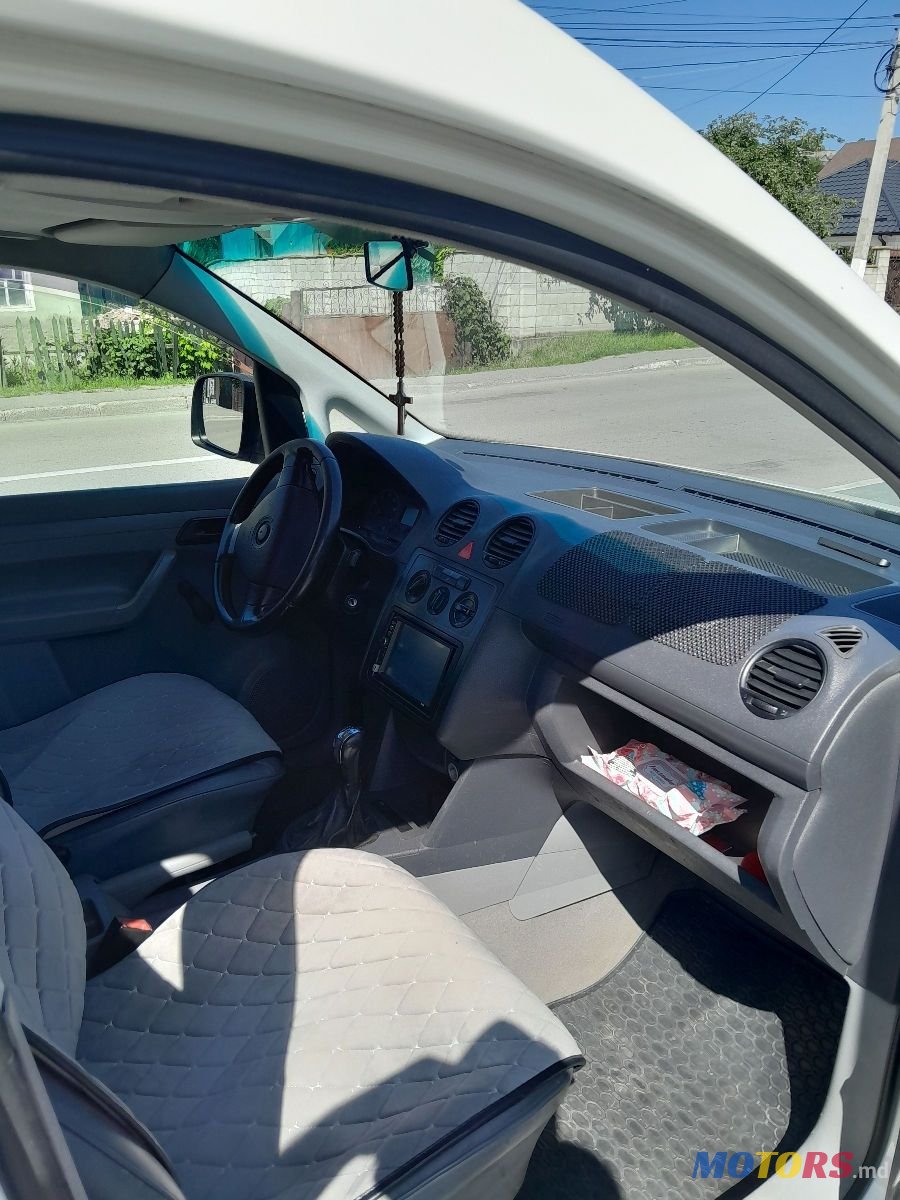 2008' Volkswagen Caddy photo #2