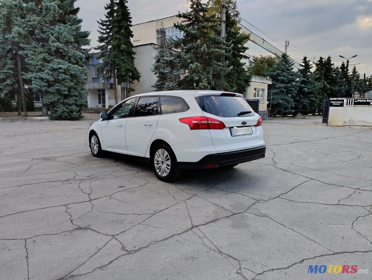 2015' Ford Focus photo #6