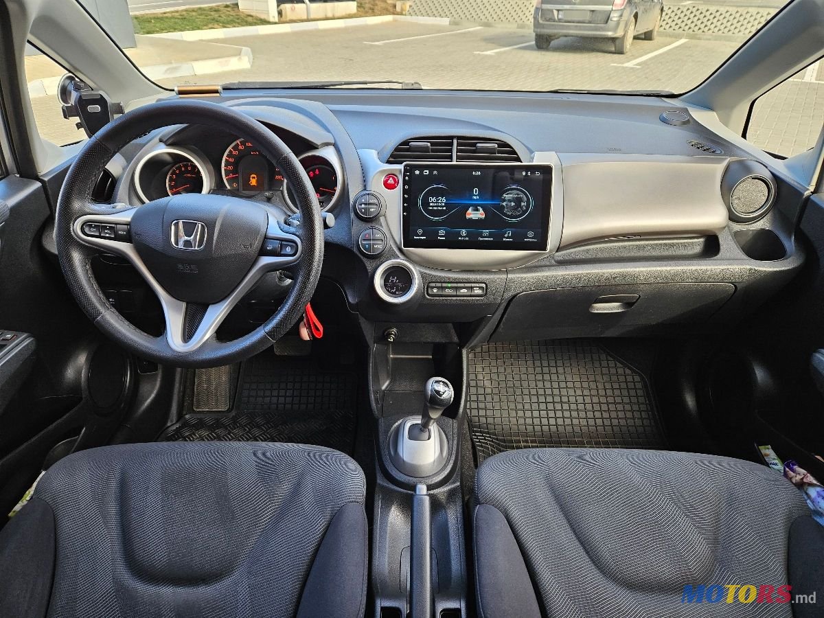 2010' Honda Jazz photo #3