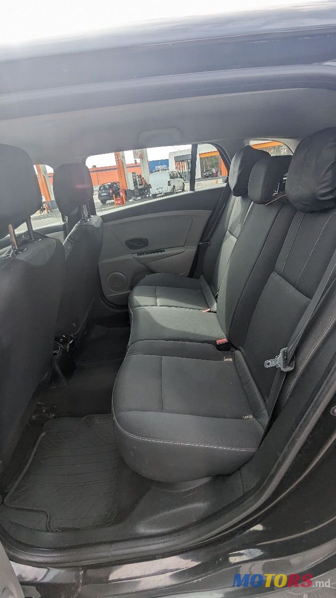 2010' Renault Megane photo #3