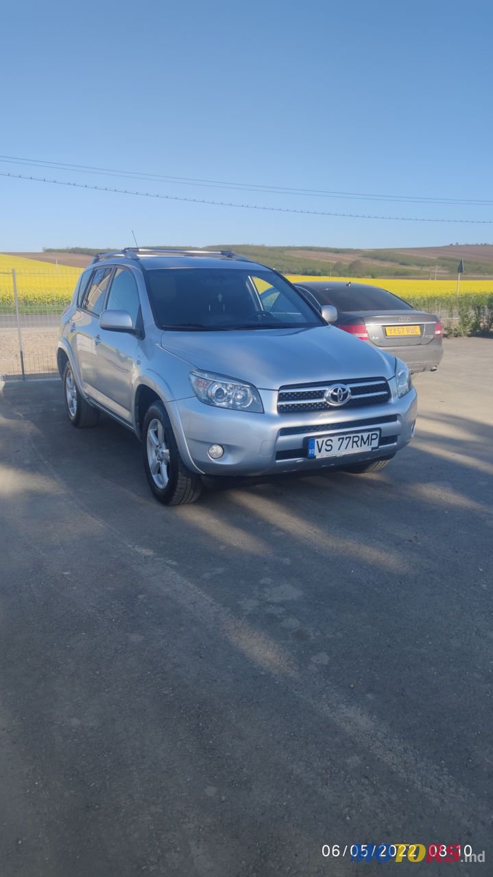 2007' Toyota RAV4 photo #1