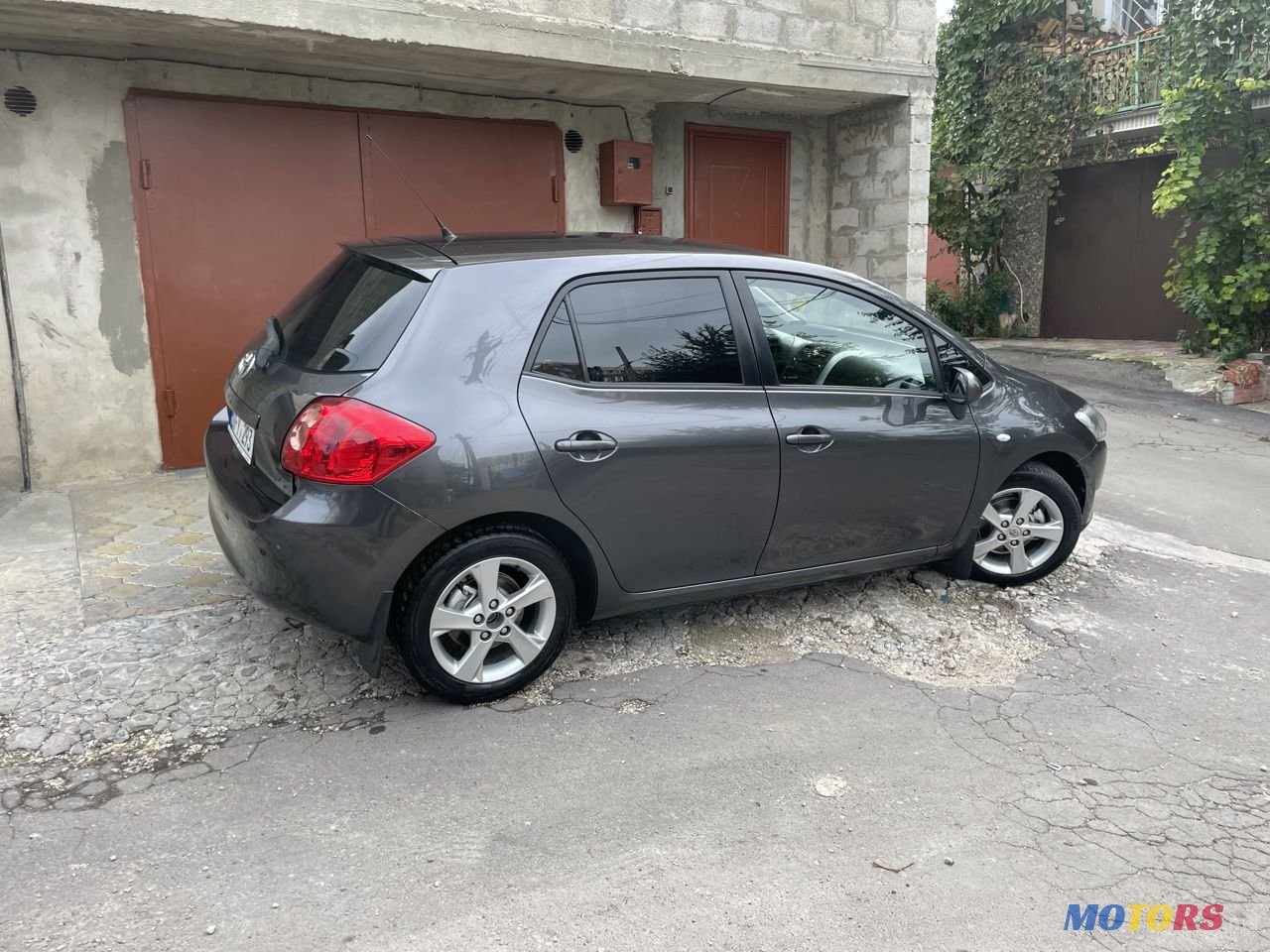 2007' Toyota Auris photo #4