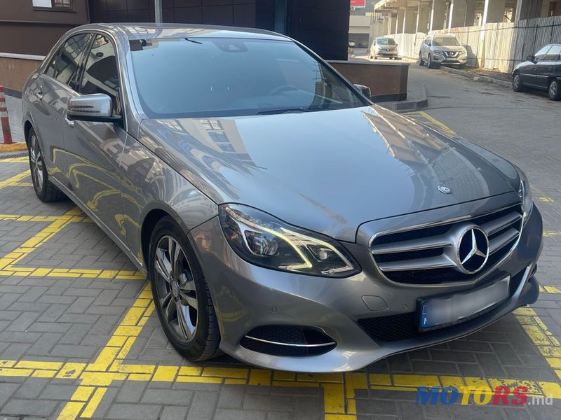 2013' Mercedes-Benz E-Class photo #2