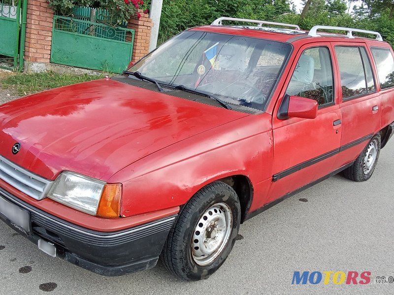 1987' Opel Kadett универсал photo #1