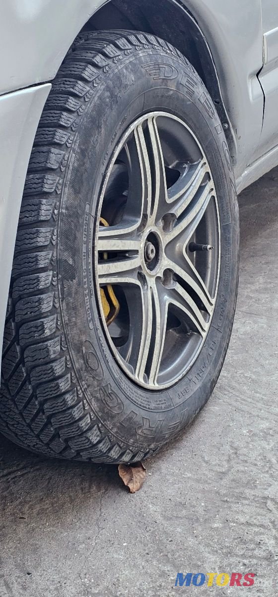 2002' Mitsubishi Space Star photo #3