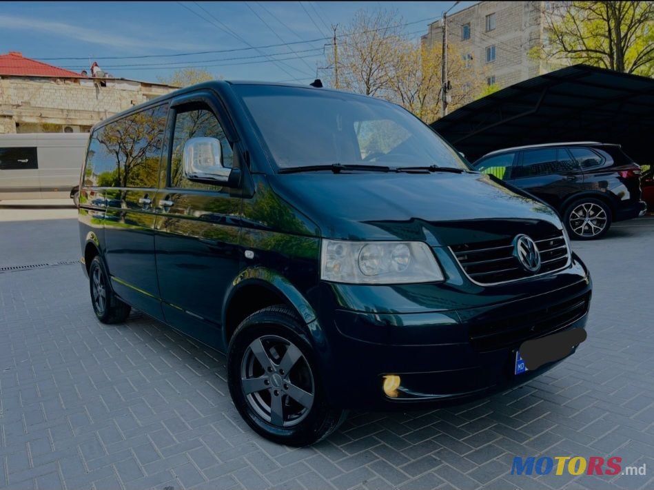 2008' Volkswagen Caravelle photo #1