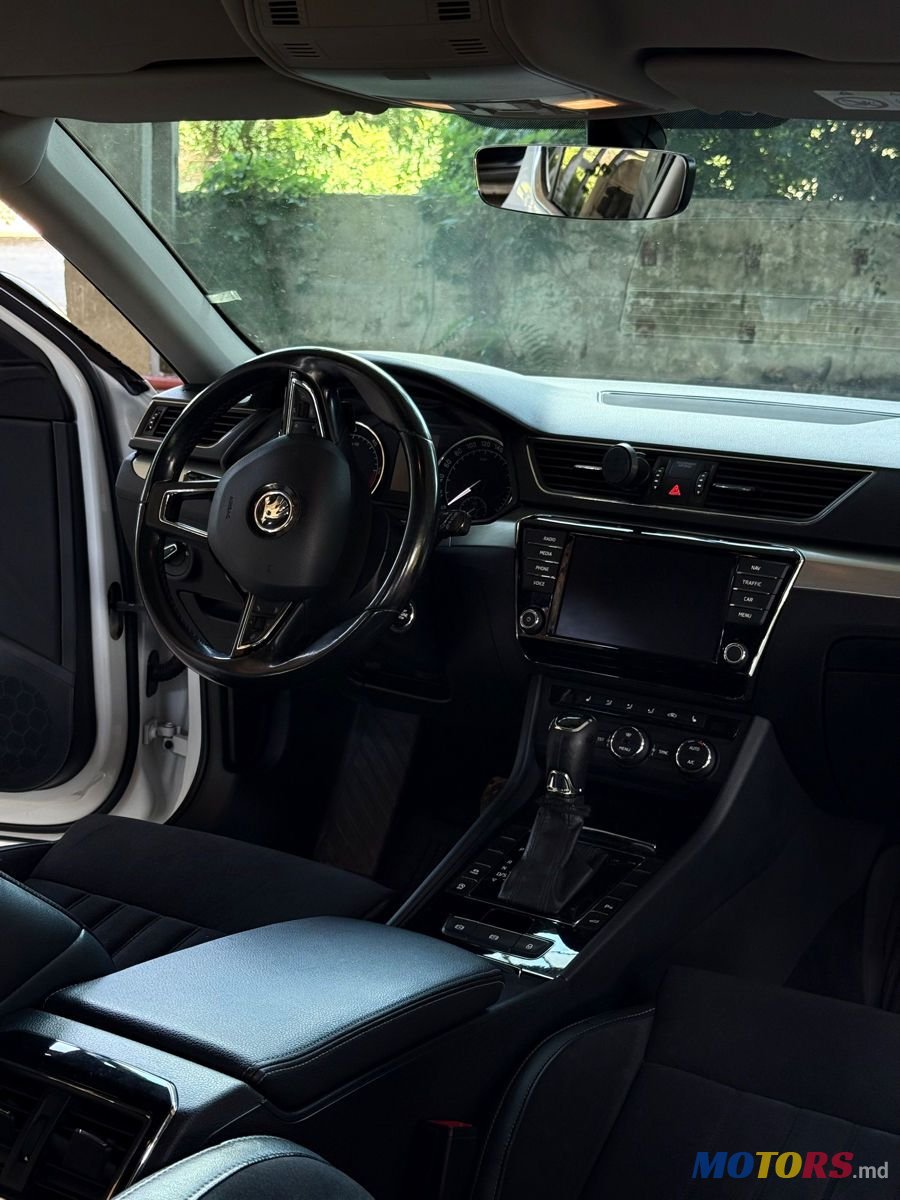2017' Skoda Superb photo #5