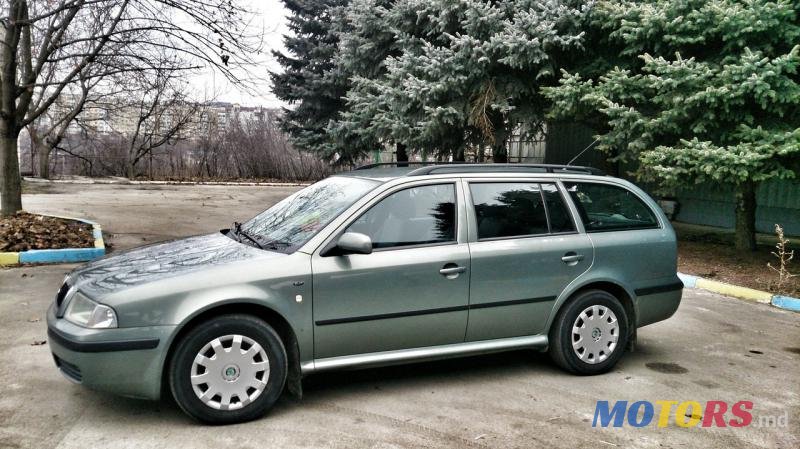 2003' Skoda Octavia photo #2