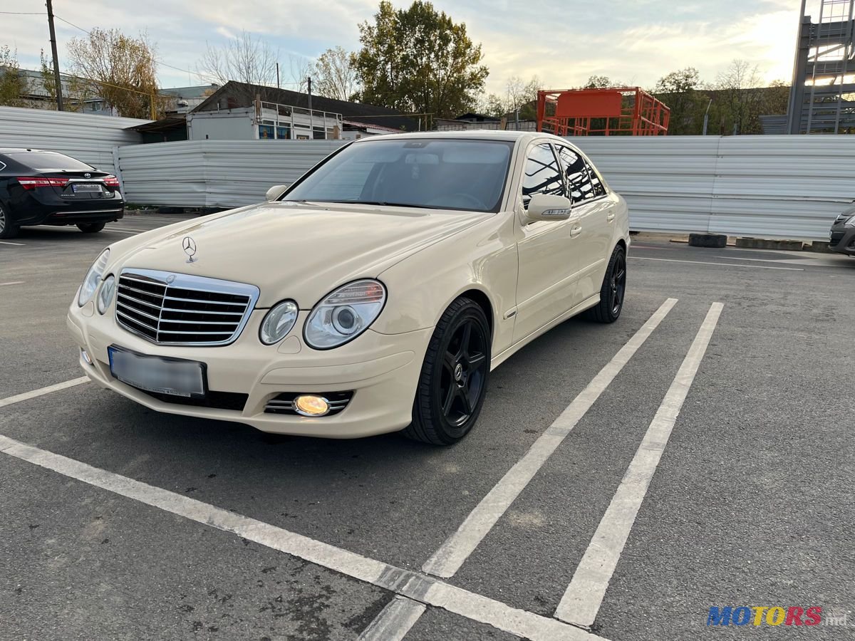 2008' Mercedes-Benz E Класс photo #3
