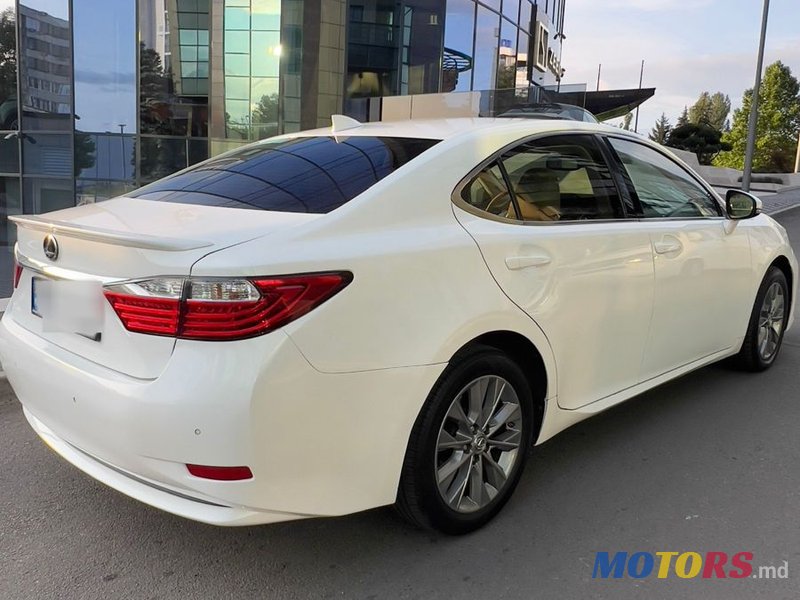 2015' Lexus Es Series photo #4