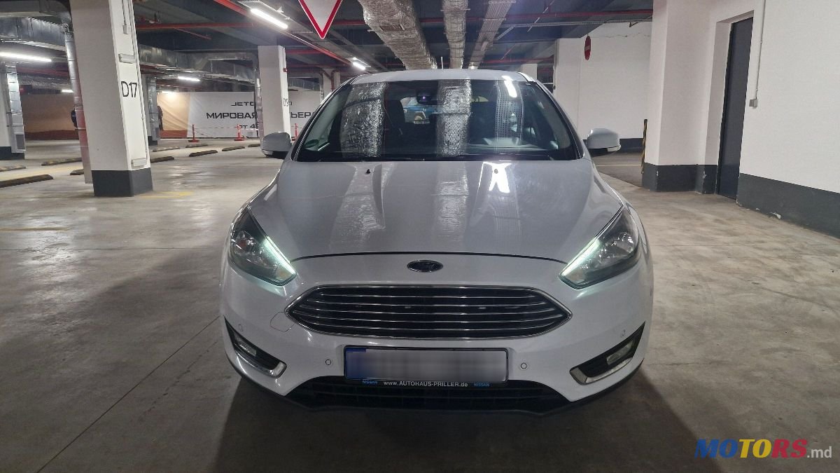 2017' Ford Focus photo #2