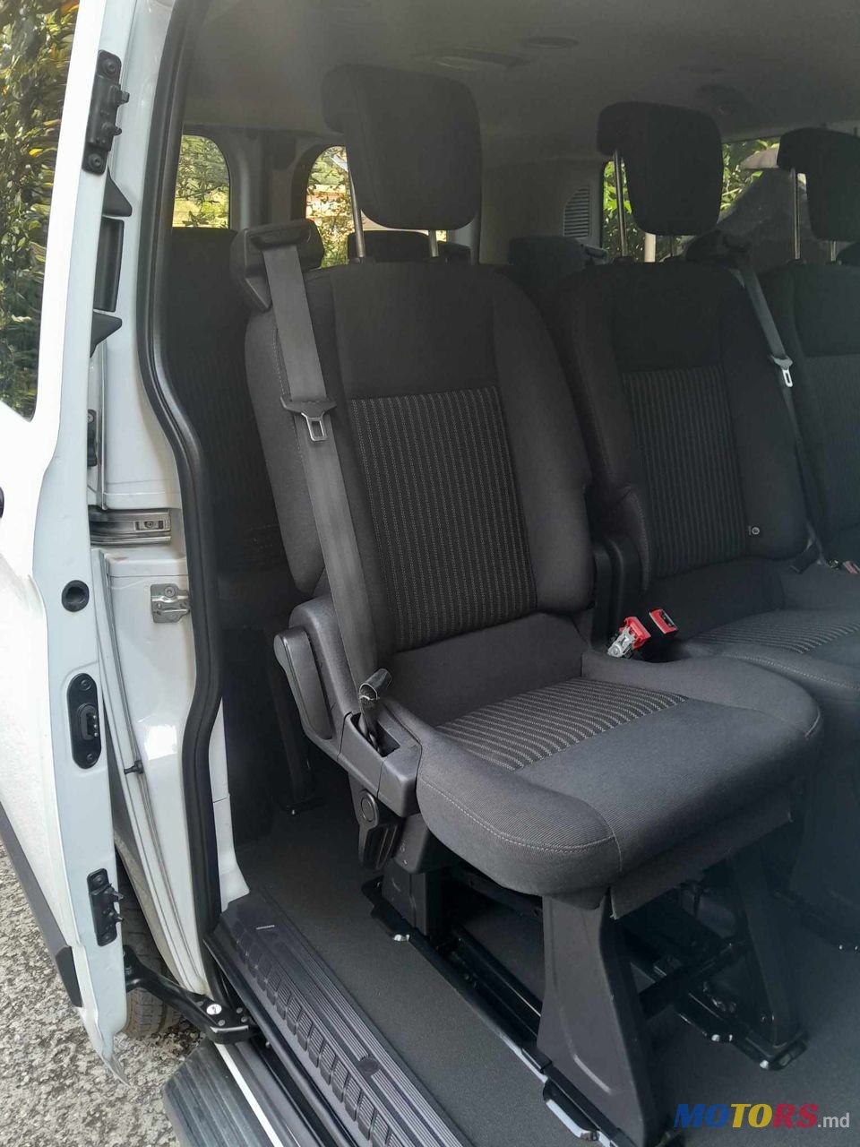 2017' Ford Transit Custom photo #5