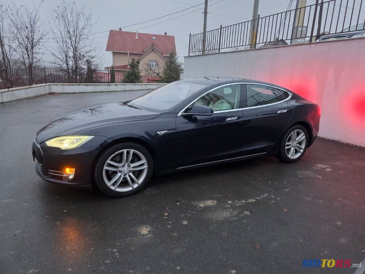 2015' Tesla Model S photo #1