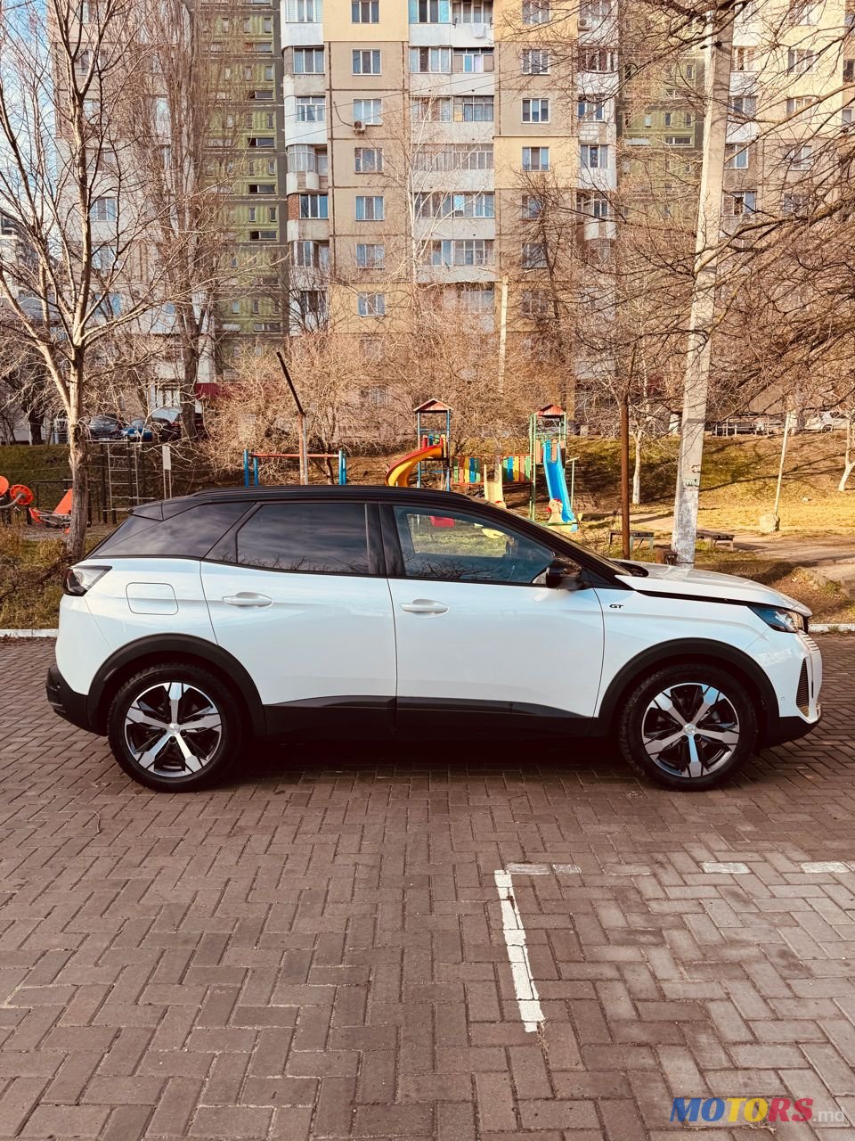 2022' Peugeot 3008 photo #3