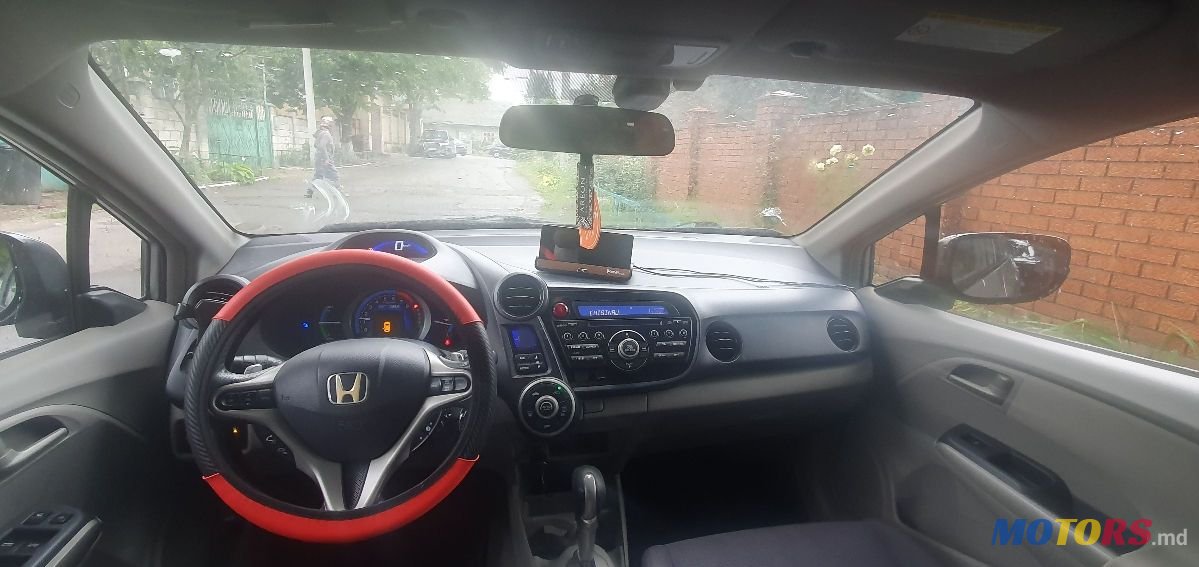 2010' Honda Insight photo #1