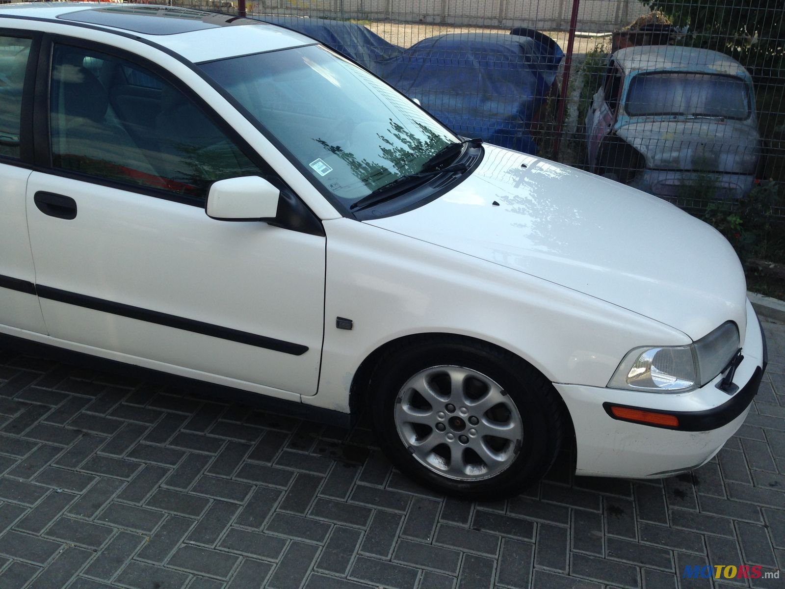 2001' Volvo S40 photo #2