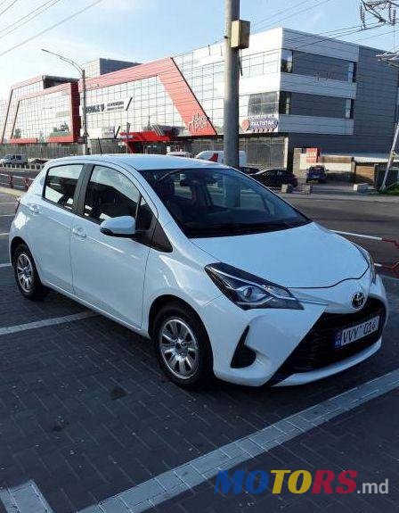 2017' Toyota Yaris photo #1