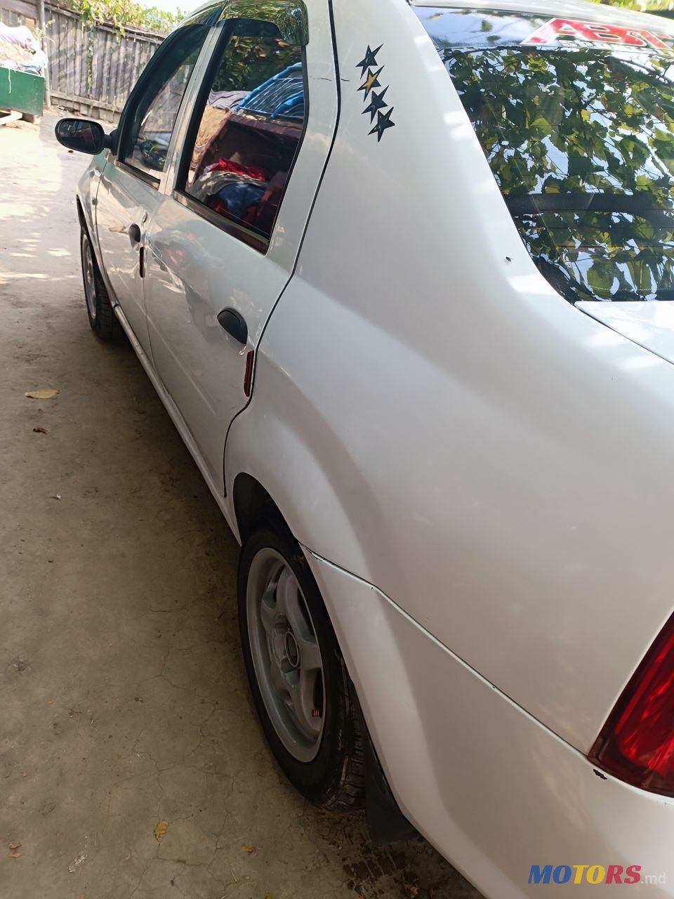 2008' Dacia Logan photo #1