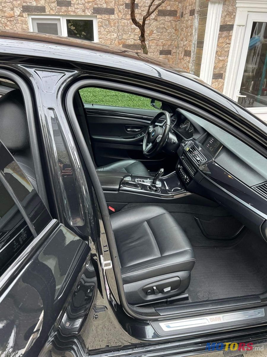 2015' BMW 5 Series photo #6