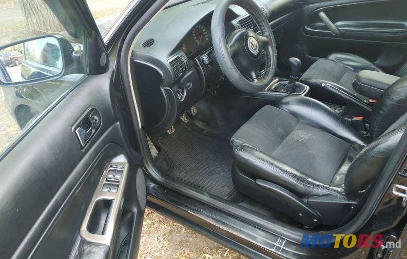 1999' Volkswagen Passat photo #2