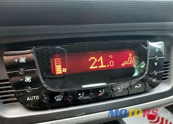 2009' SEAT Ibiza photo #6