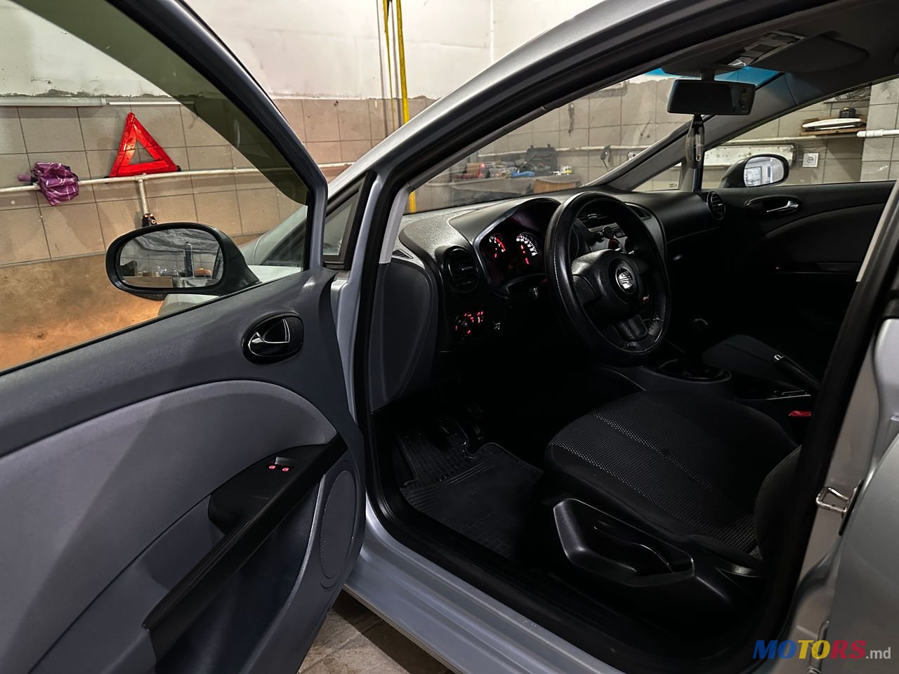 2008' SEAT Leon photo #4