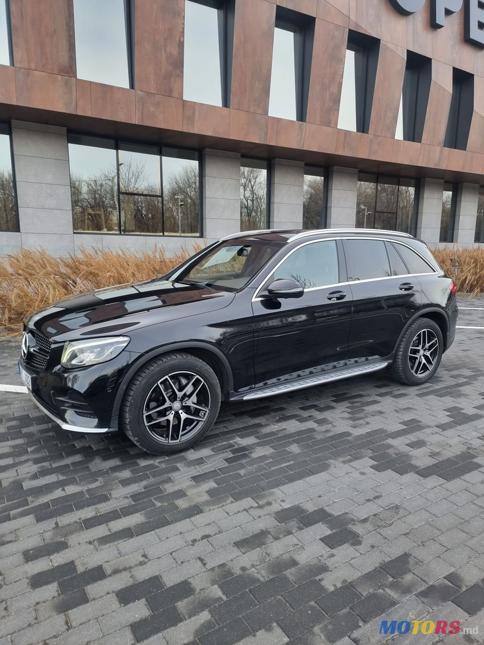 2017' Mercedes-Benz Glc photo #1
