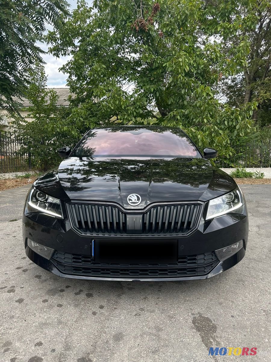 2019' Skoda Superb photo #2