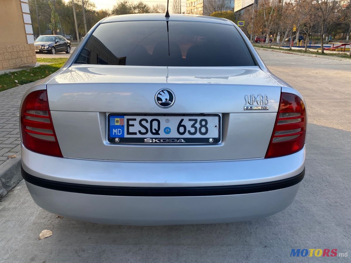 2004' Skoda Superb photo #3