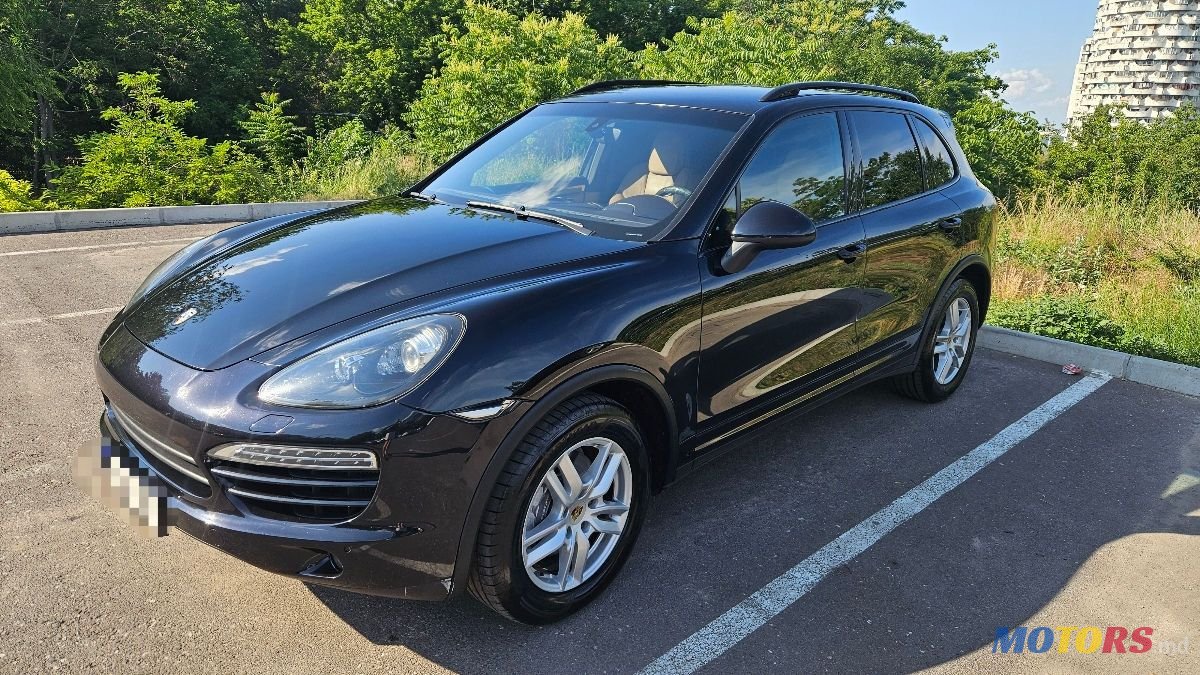 2013' Porsche Cayenne photo #2
