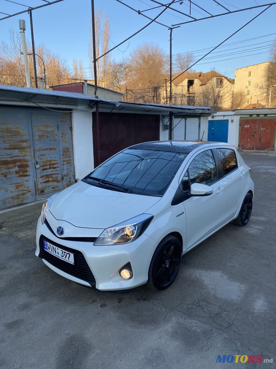 2013' Toyota Yaris photo #1